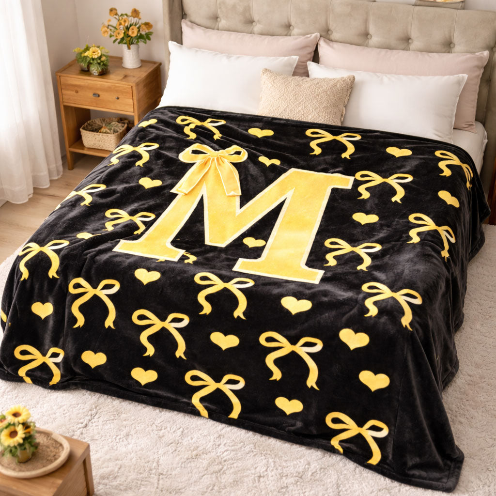 Sweetheart Ribbon Monogram – Gold WN0403002CL Fleece Blanket